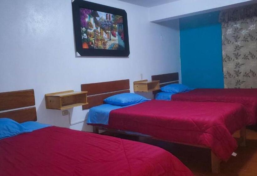 غرفة قياسية رباعية, Huaraz Colonial