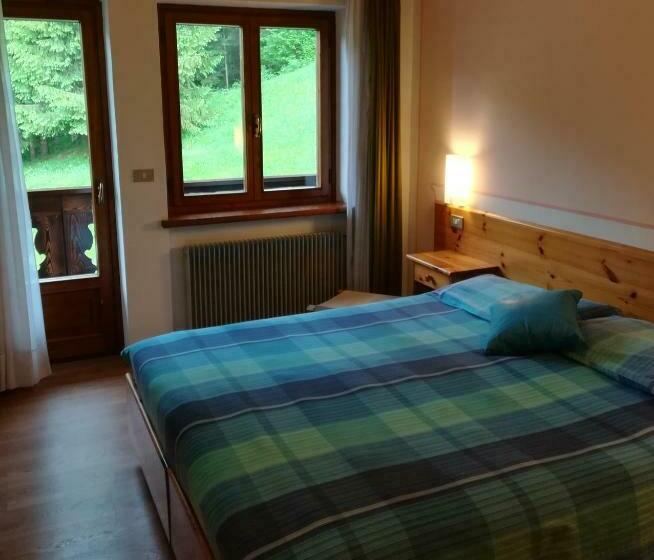 غرفة قياسية مزوَّدة بشُرفة, Albergo Krissin