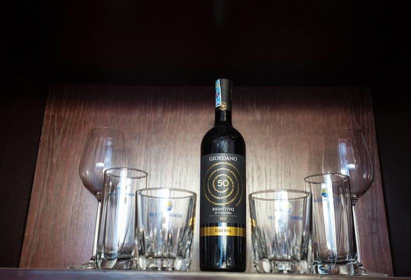 اتاق لوکس چهار تخته, Blue Summer