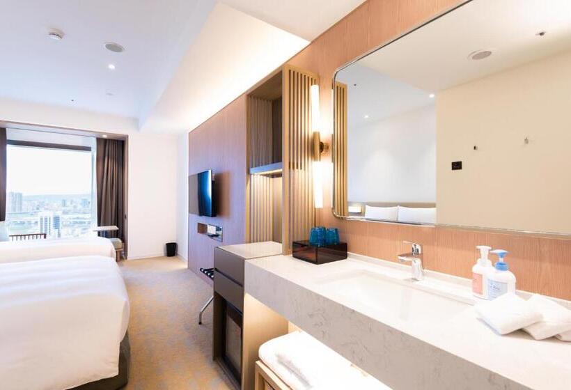 اتاق استاندارد سه نفره, Caesar Metro Taipei