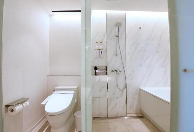 اتاق استاندارد چهار تخته, Caesar Metro Taipei