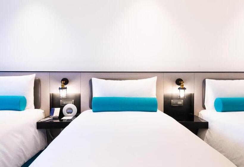 اتاق راحتی سه تخته, Caesar Metro Taipei