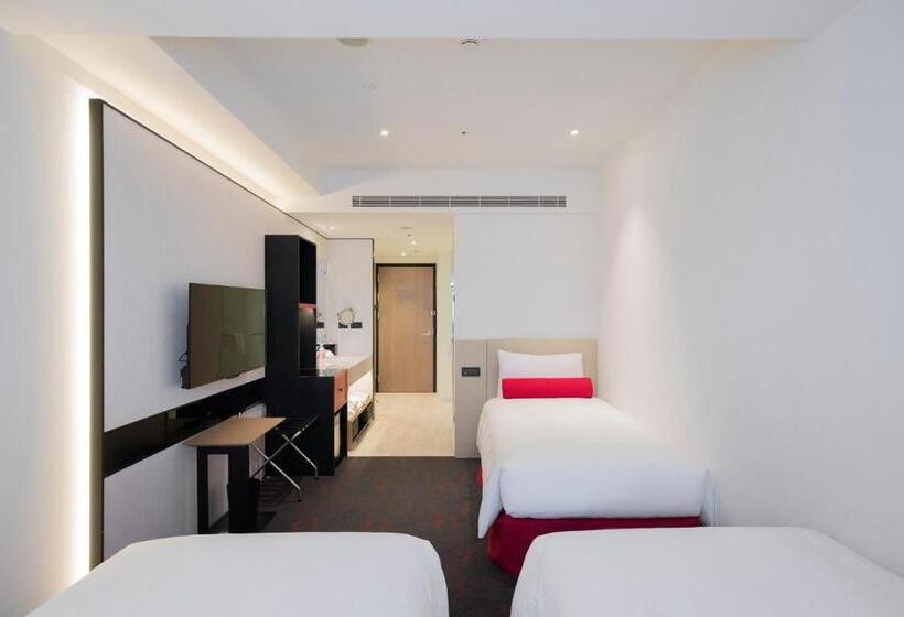 اتاق راحتی سه تخته, Caesar Metro Taipei