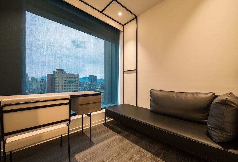 اتاق لوکس, Caesar Metro Taipei