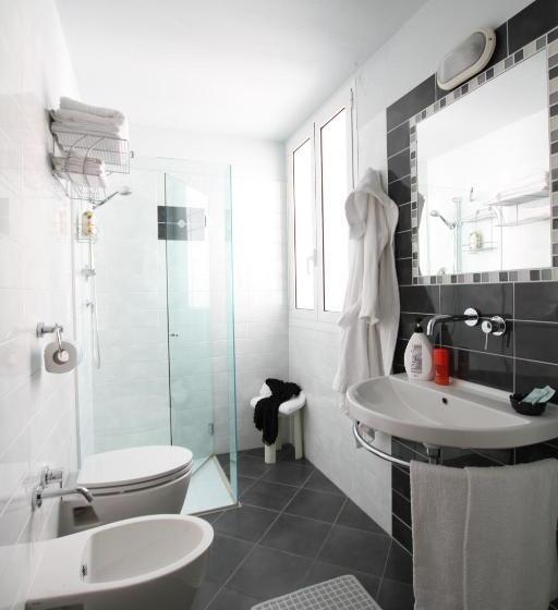 スタンダードルーム, Capri