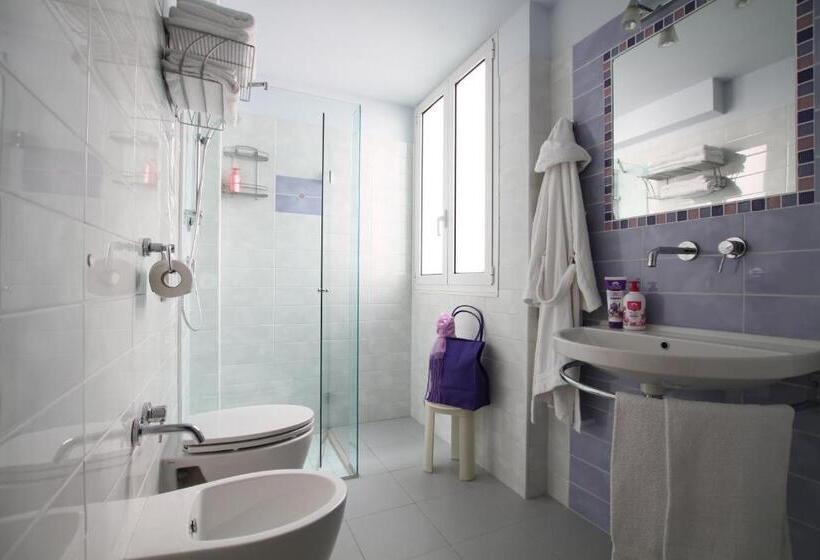 スタンダードルーム, Capri