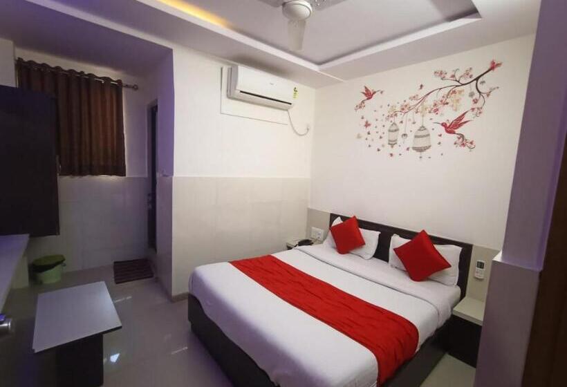 디럭스 룸, Gopi Palace