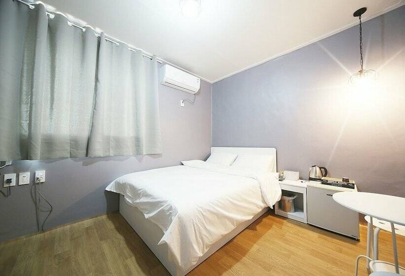 Номер Стандарт, Gunsan La Siesta