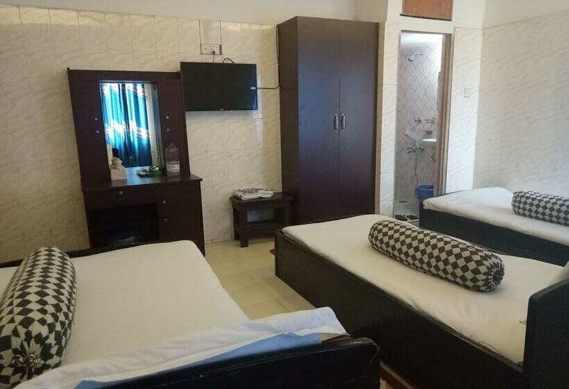 اتاق خانوادگی, Hilton City Residential