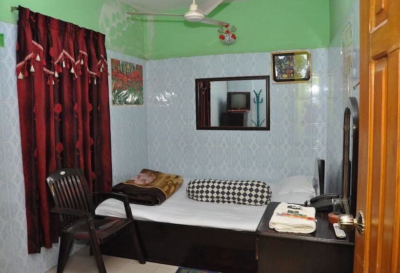 اتاق اکونومی, Hilton City Residential