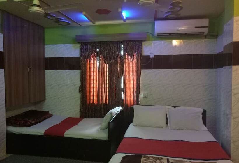 اتاق استاندارد سه نفره, Hilton City Residential