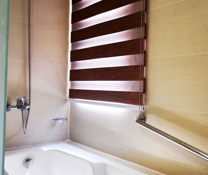 Люкс 3 Спальни, Valero Grand Suites By Swissbel