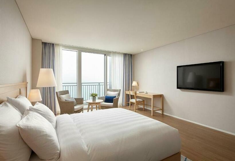 Номер Deluxe, Lotte Resort Sokcho
