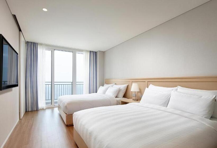 Семейный Полулюкс, Lotte Resort Sokcho