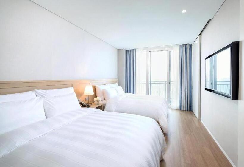 Семейный Полулюкс, Lotte Resort Sokcho