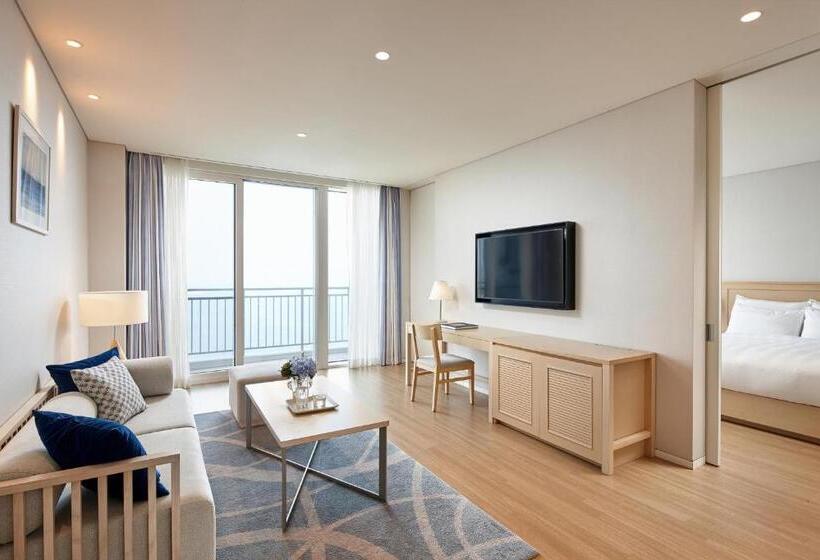 Семейный Полулюкс, Lotte Resort Sokcho