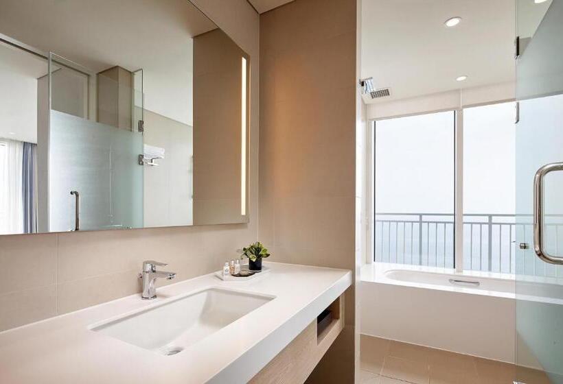 Люкс Superior, Lotte Resort Sokcho