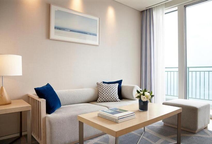 Люкс Superior, Lotte Resort Sokcho