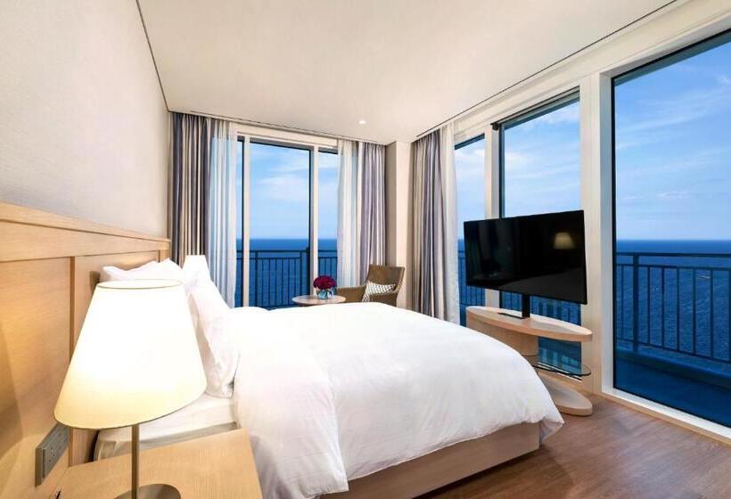 Люкс Superior, Lotte Resort Sokcho
