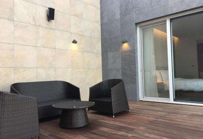 Люкс Повышенной Комфортности, Lotte Resort Sokcho