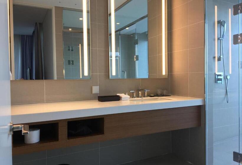 Люкс Повышенной Комфортности, Lotte Resort Sokcho