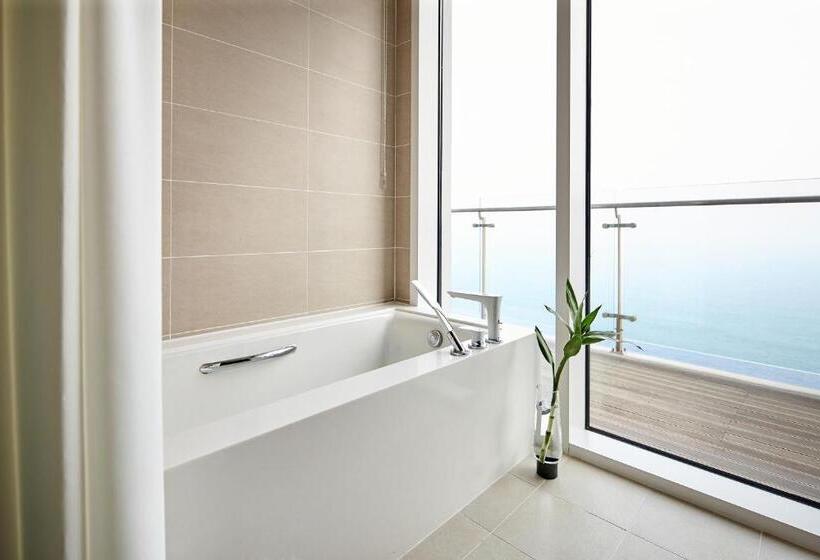 Люкс Премиум, Lotte Resort Sokcho