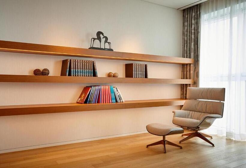 Люкс Премиум, Lotte Resort Sokcho