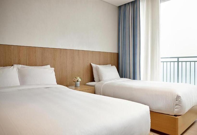 Номер Deluxe, Lotte Resort Sokcho