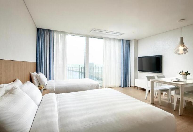 Номер Deluxe, Lotte Resort Sokcho