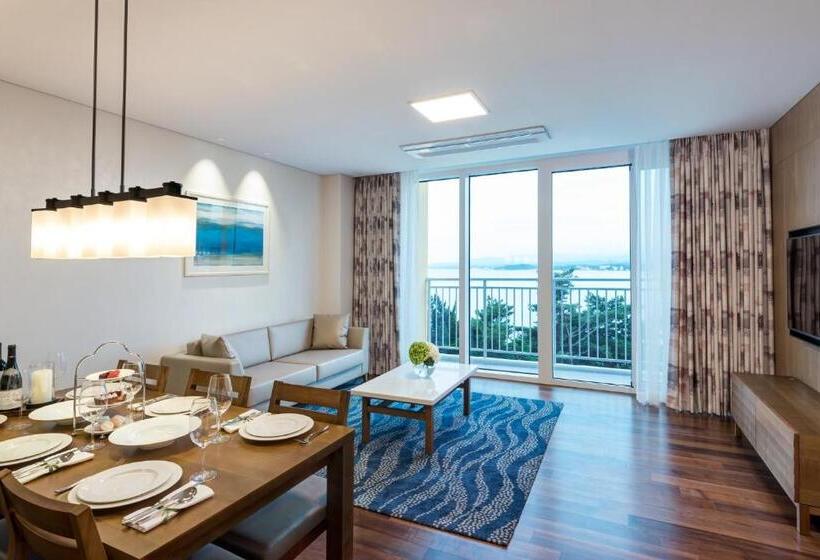 Номер Deluxe, Lotte Resort Sokcho