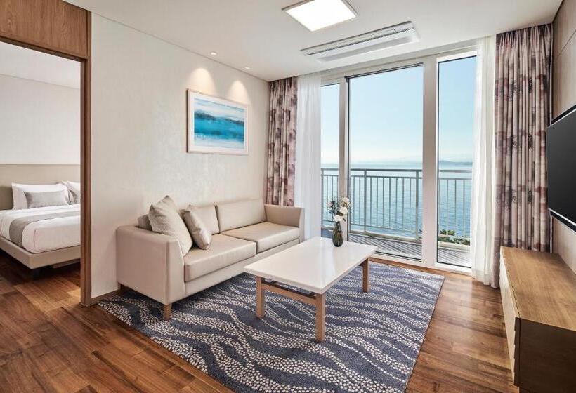 Номер Deluxe, Lotte Resort Sokcho