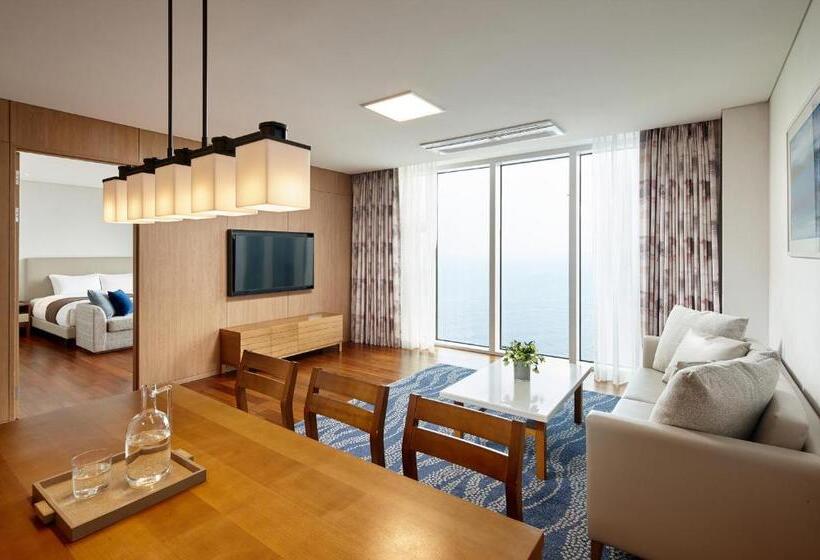 Номер Deluxe, Lotte Resort Sokcho