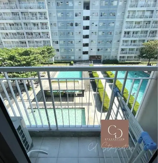 バルコニー付スタンダード4ベッドルーム, Cd Staycation Unit 4 At Trees Residences