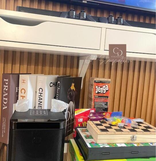 اتاق استاندارد چهارنفره با بالکن, Cd Staycation   Unit 4 At Trees Residences