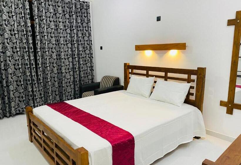 Номер Deluxe, Sigiri Holiday Bungalow