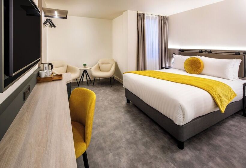 スーペリアールーム, Southgate Hotel London