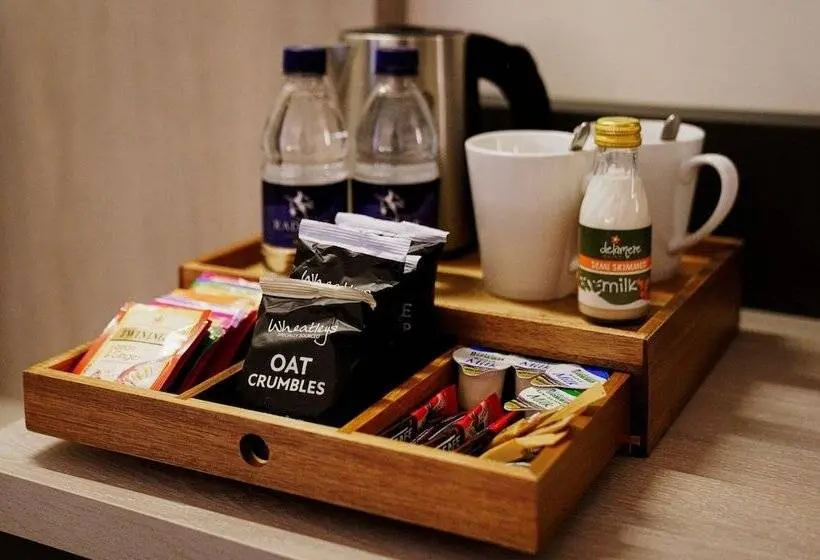 キングサイドベッドのスタンダードワンルーム, Southgate Hotel London
