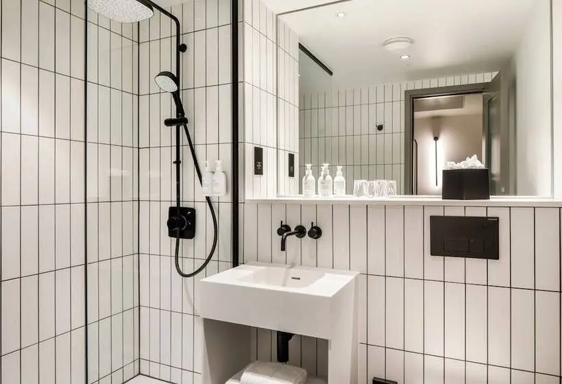 キングサイドベッドのスタンダードワンルーム, Southgate Hotel London