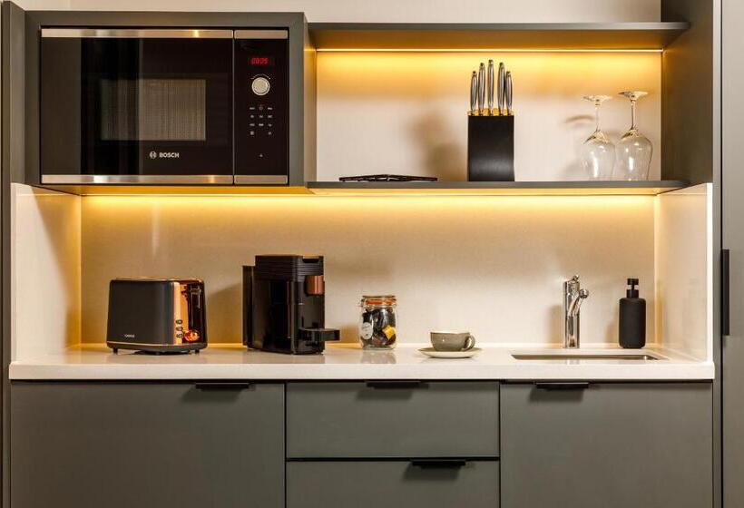 キングサイドベッドのスタンダードワンルーム, Southgate Hotel London