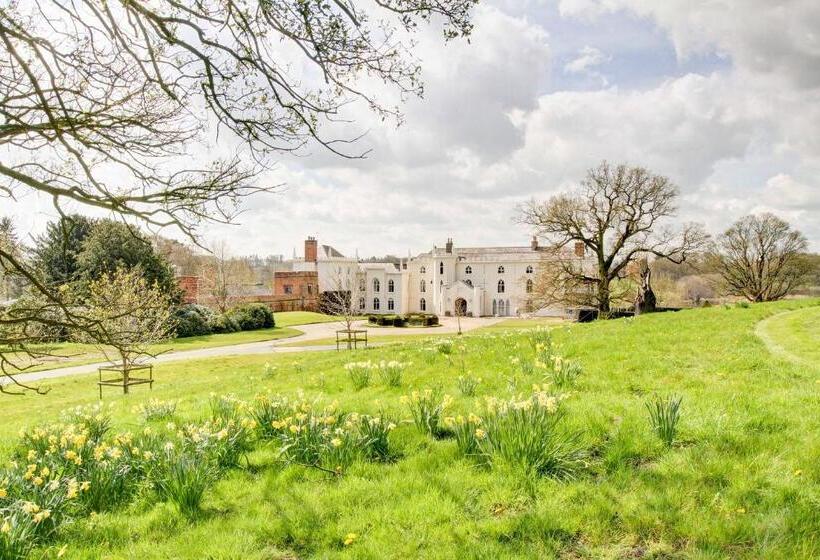 חדר סטנדרט עם מיטת קינג, The North Wing   Combermere Abbey