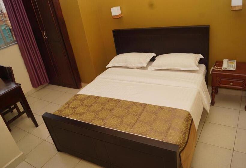 اتاق استاندارد, Diamonds