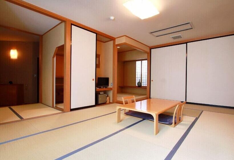 סוויטה, Forest Resort Yamanote