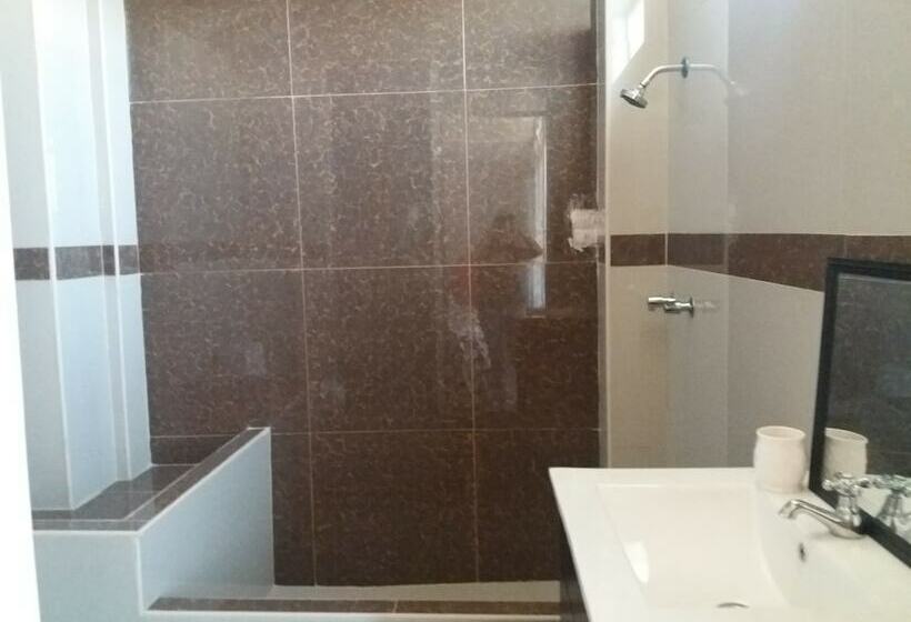 غرفة قياسية رباعية, Amaris Hotel   Hostel