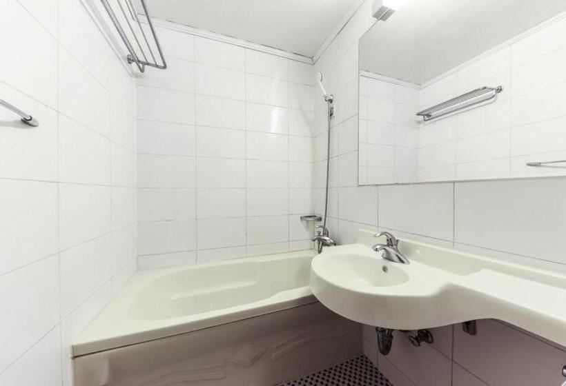 اتاق استاندارد با چشم‌انداز دریا, Bridge