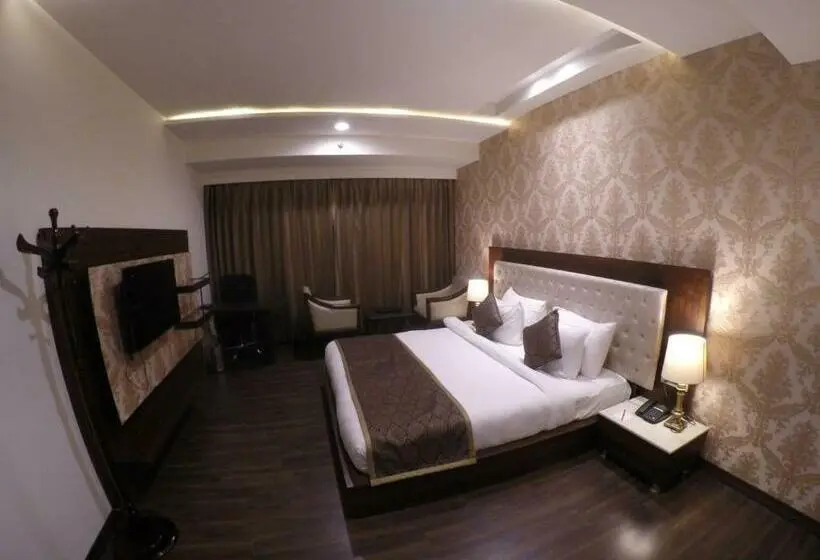Pokój Deluxe, Imperia Suites