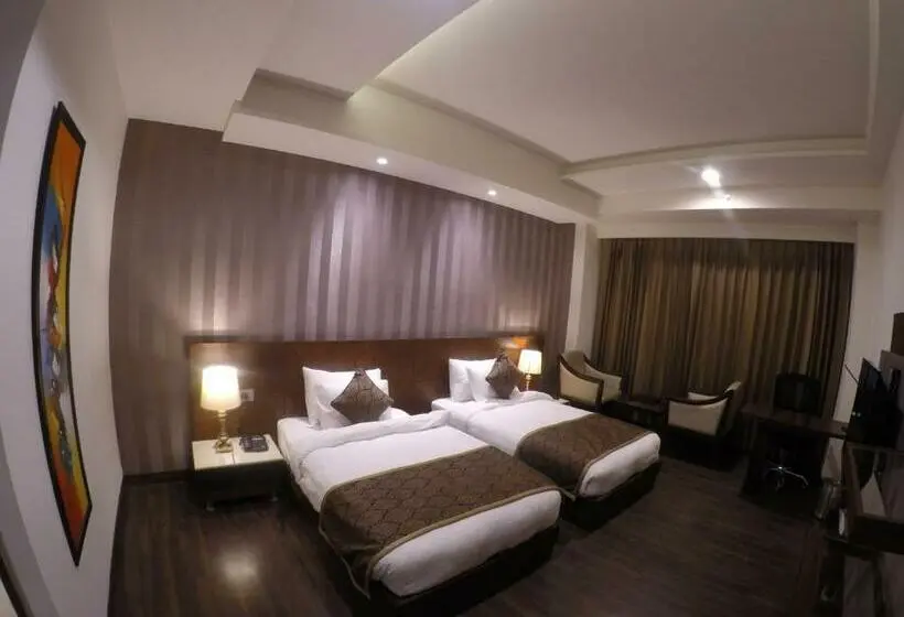 Pokój Deluxe, Imperia Suites