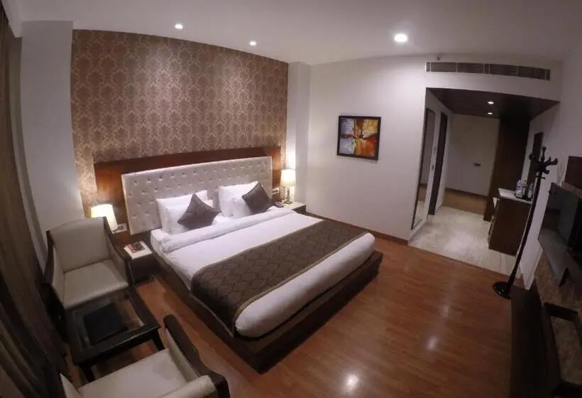 Suite, Imperia Suites