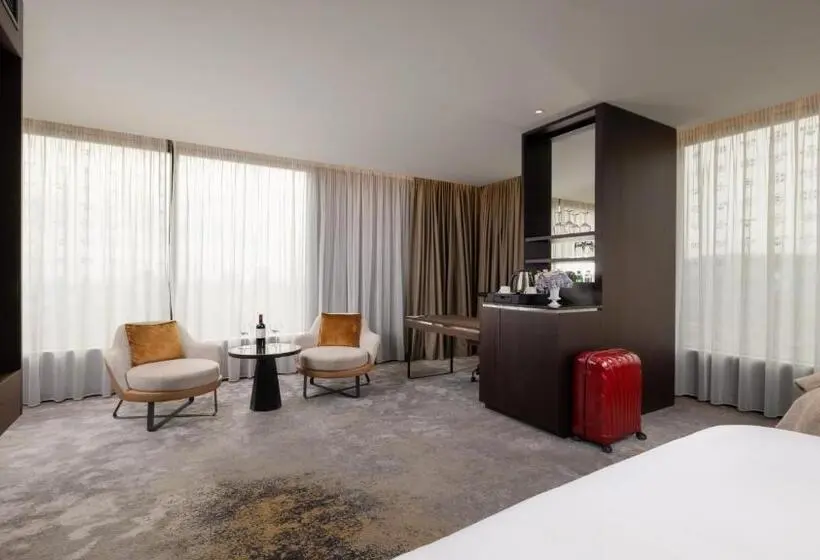 اتاق لوکس با تخت بزرگ, Intercontinental   Ljubljana, An Ihg