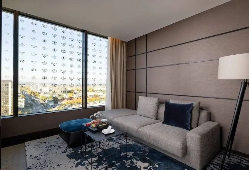 سوییت جونیور, Intercontinental   Ljubljana, An Ihg