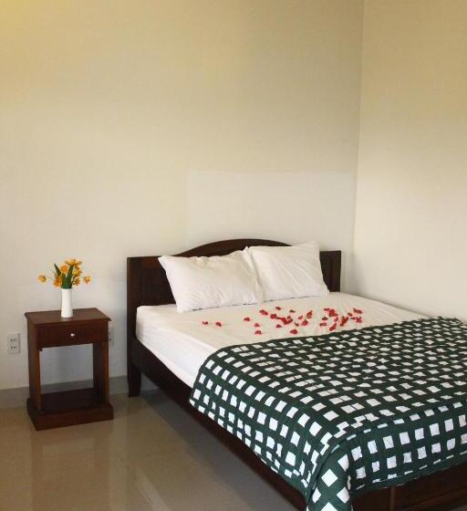 اتاق سوپریور, Minh Kha